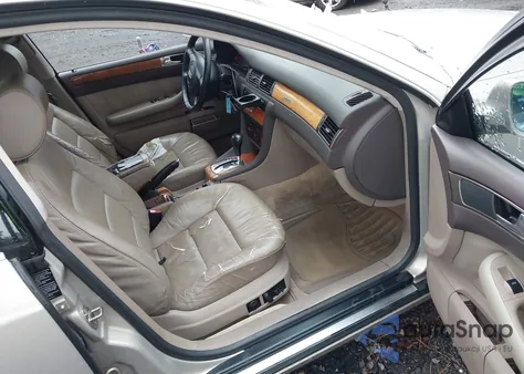 1998 Audi A6 z USA, uszkodzony, nr VIN WAUBA24B3WN126214